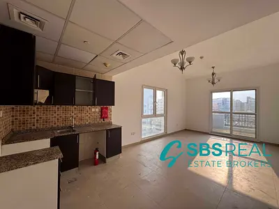 UNFURNISHED | READY | WITH BALCONY