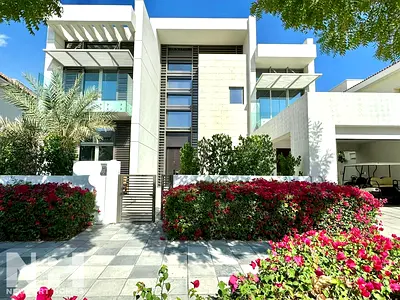 Luxury 4BR Villa | Burj KhalifaView | Private Pool