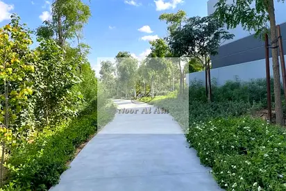Stunning 4 BR+ Maid's Villa | Private pool | Corner unit