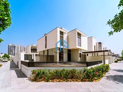 Premium 4 Bed Villa | Corner Unit | Fully Landscaped