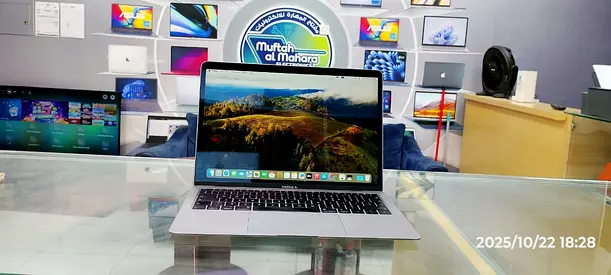 Apple MacBook Air 13-inch (Silver) - Good Condition