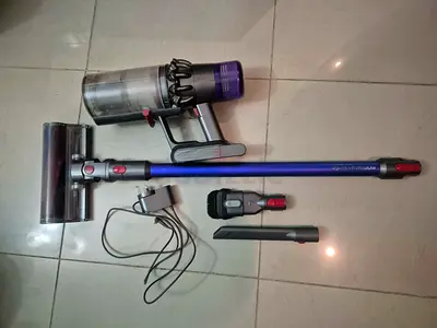 Dyson V11 Vaccum NEED BATTERY