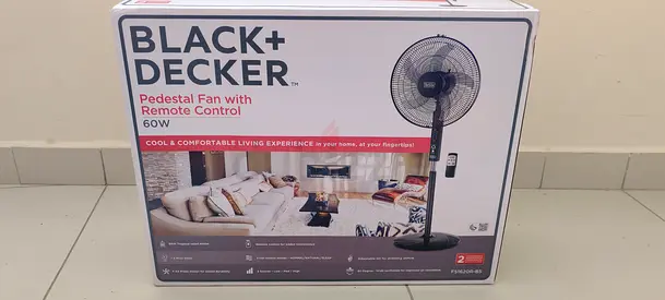 Black+Decker 60W Pedestal Fan with Remote - Good Condition