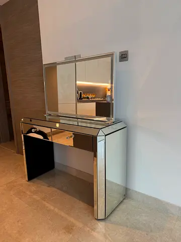Mirrored Dressing Table with Storage and     Professional LED Makeup Mirror – Excellent Lighting