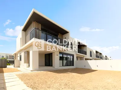 Single Row | Internal | Close to Pool