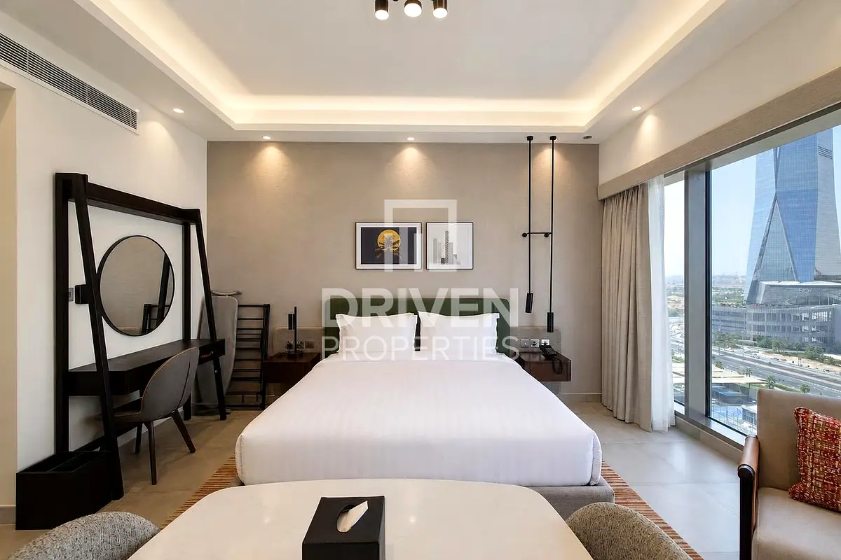 gallery-tour