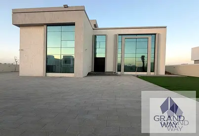 Elegant 3BR Villa I Swimming Pool I Huge Parking