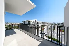 Single Row | Corner Park Facing | Keys in Hand