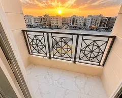 Charming 2Bhk with 3 Bath Balcony parking Open view New Muwaileh