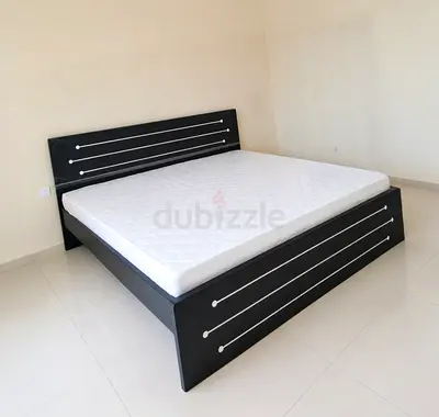 King size 180*200  Black wooden bed frame with mattress, Dresser with Mirron and 2 side table