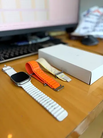 Apple Watch Ultra Gen 1 in a neat and clean condition with full box kit & 2 additional apple straps