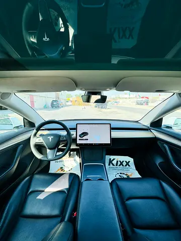 2022 Tesla MODEL 3 — фото 9