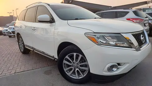 2015 Nissan Pathfinder SL - Fully Loaded, Excellent Condition