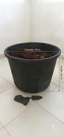 Large Outdoor Plant Pot / Planter - 70cm Diameter, 60cm Height