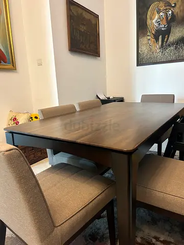 Wooden dining table with bench and chairs - As good as new condition