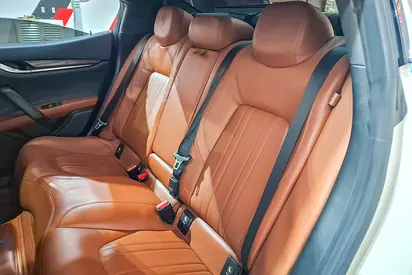 صورة مصغرة 12 لـ 2015 Maserati GHIBLI