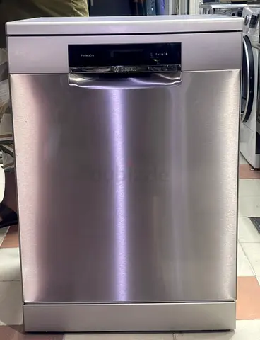 Bosch latest model series 8 dishwasher 3 Rack