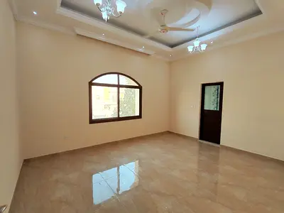 🏡 فيلا للإيجار السنوي – الروضة 3 عجمان ✨ مناسبة لسكن الموظفين أو عمال الشركات (رسمي من المالك) ▪️ 3 غرف نوم ▪️ صالة واسعة ▪️ مطبخ كبير ▪️ موقفين خارج