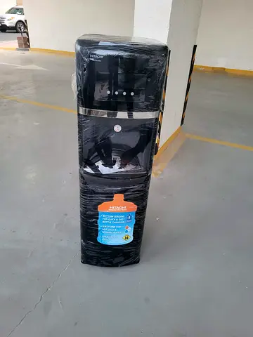 Bottom load water dispenser