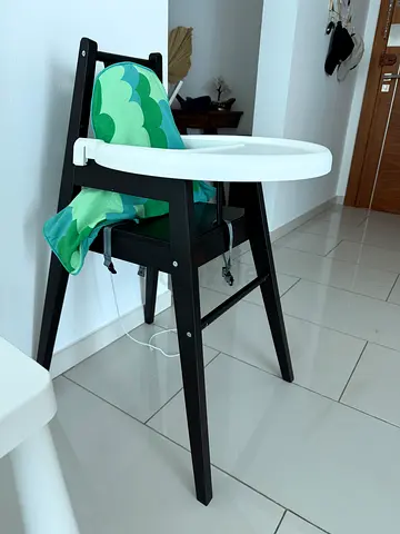 Wooden Baby High Chair with Removable Tray - excellent Condition