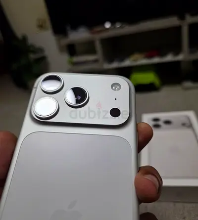 Iphone 17 pro silver 512 physical and esim