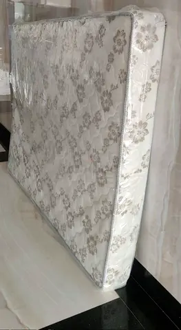 160x200cm Queen size mattress. Same day delivery available