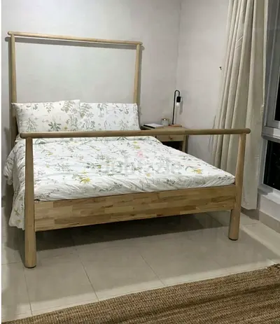 Modern Wooden Bed Frame with Minimalist Headboard and Footboard