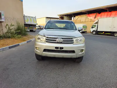 2011 Toyota FORTUNER — фото 6