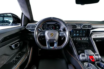 2021 Lamborghini URUS thumbnail 16