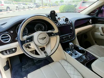2017 Bentley BENTAYGA — фото 5