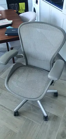 Herman Miller Areon Classic Chairs For Selling