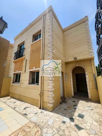 available private entrance / 3 Bedrooms villa / tv lounge / 3 parking space 1 covered /fitted kitchen / laundry room/maids room / for rent in mirdif