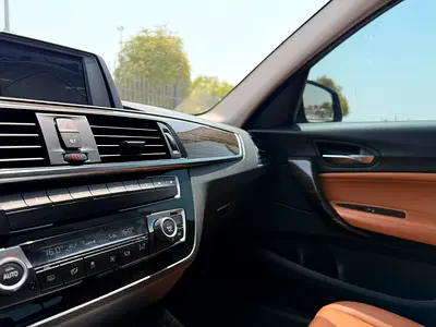 2018 BMW 1-SERIES 照片 15