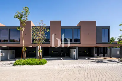 4BR | Direct Park Access | Prime Location