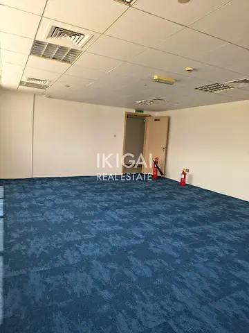 Bright & Spacious | Fitted | Ready to Move in