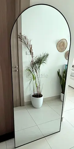 Full-Length Arched Floor Mirror with Black Frame - 180cm x 80cm