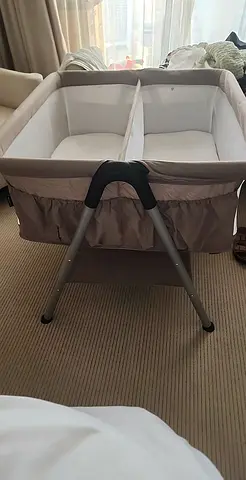 Double Bassinet Co-Sleeper with Divider — Neutral Beige, Good Condition