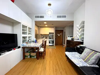 8 Cheques / Fully Furnished / Nice Layout