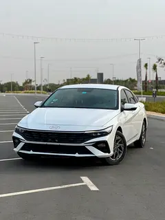 Hyundai Elantra 2025
