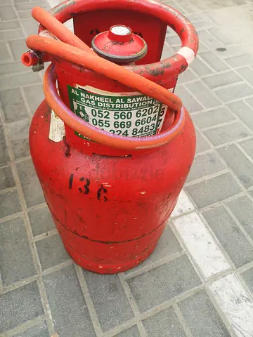 Emirates gas cylinder with regulator small in ajman urgent sale
