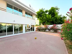 4 bedrooms Spacious/ semi detached villa/wd garden/big backyard/for rent 160k