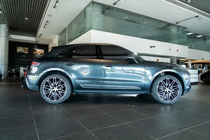صورة مصغرة 3 لـ 2023 Porsche MACAN