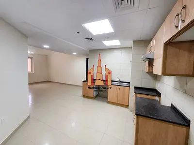 15 days free ● Species 1-BHK Aprt with wardrobe ● open chicken