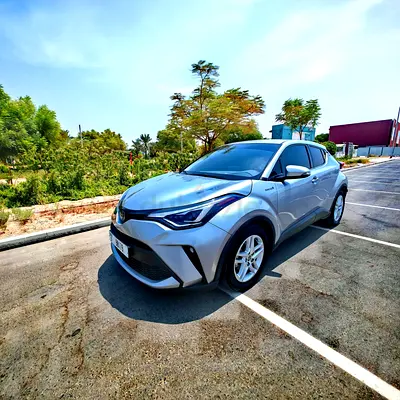 2023 Toyota C-HR GX | GCC  | Low Mileage | Hybrid Efficiency with full agency service history