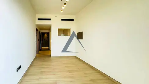 Higher floor | Marina view | Vacant