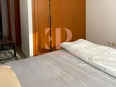 FURNISHED l VACANT l MID FLOOR