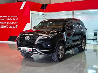 2023 Toyota FORTUNER photo 3