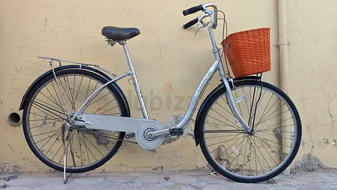 Cruiser bike Japan import Free delivery used refurbished 100% working with basket and soft seat