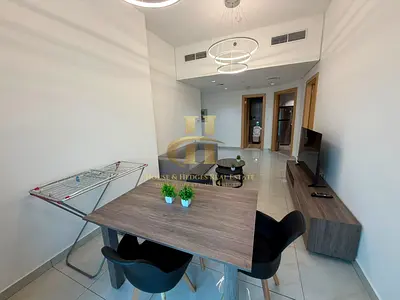 1 BHK Furnished | High floor | With Close Kitchen