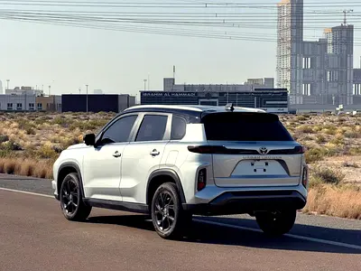 2025 Toyota URBAN CRUISER 照片 8